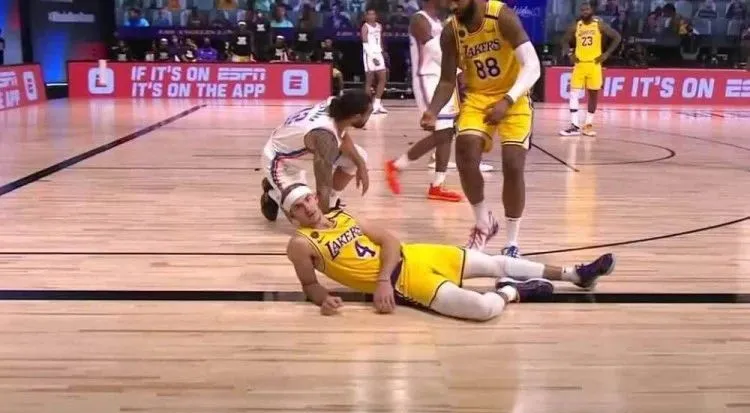 湖人队|牛逼！年薪3000万！湖人核武留不住了