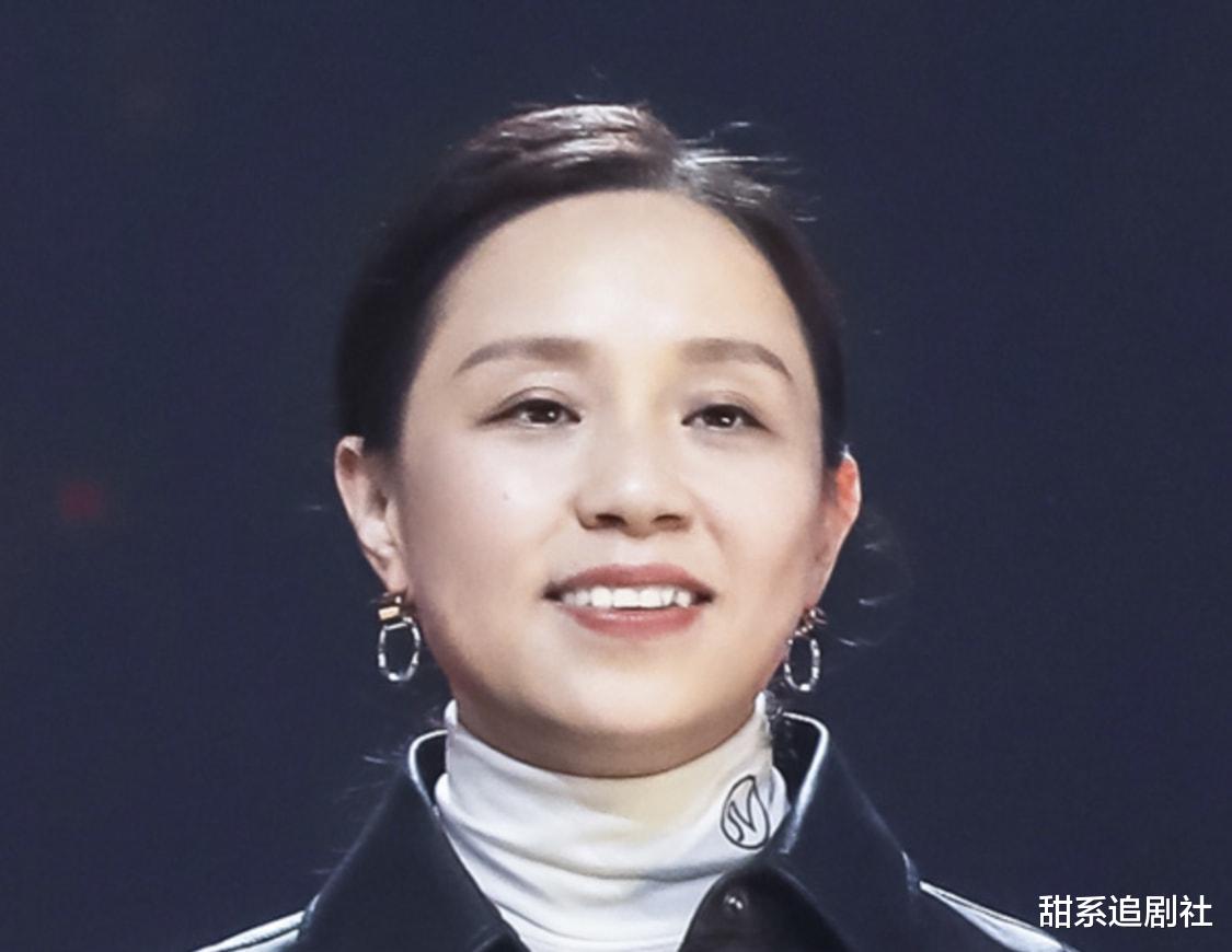 孟美岐|孟美岐置身风口浪尖，上一任老板幕后转台前，高调发新歌