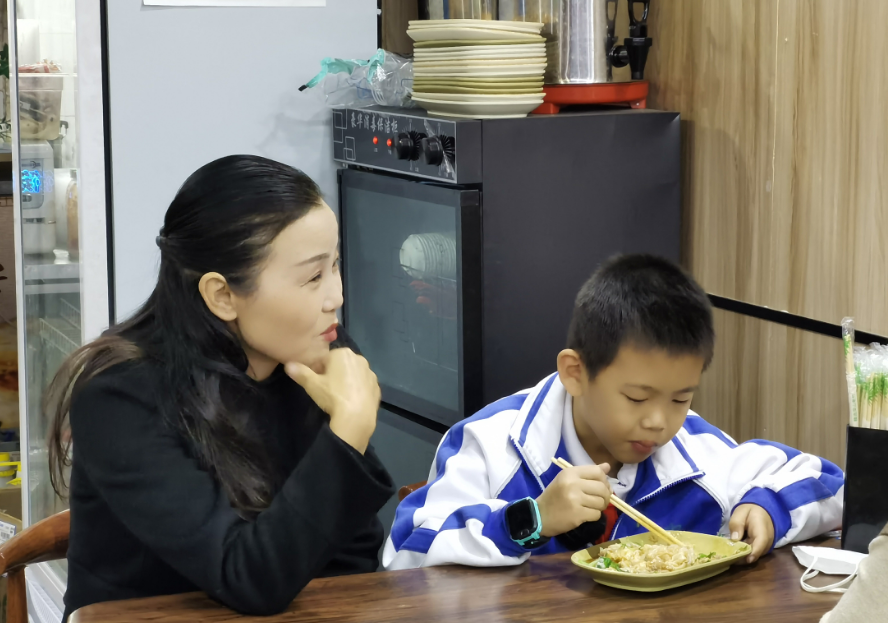 |血浓于水!孙辉首谈哥哥孙卓,网友却被他的一句话整破防