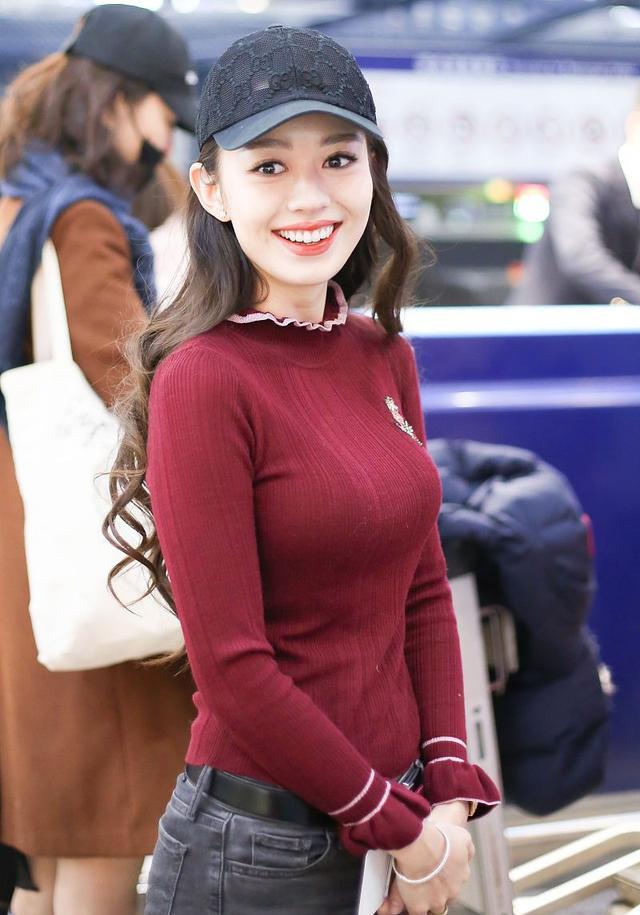 周星驰|吉娜：产后仅1个月就复出，撕开了娱乐圈的遮羞布