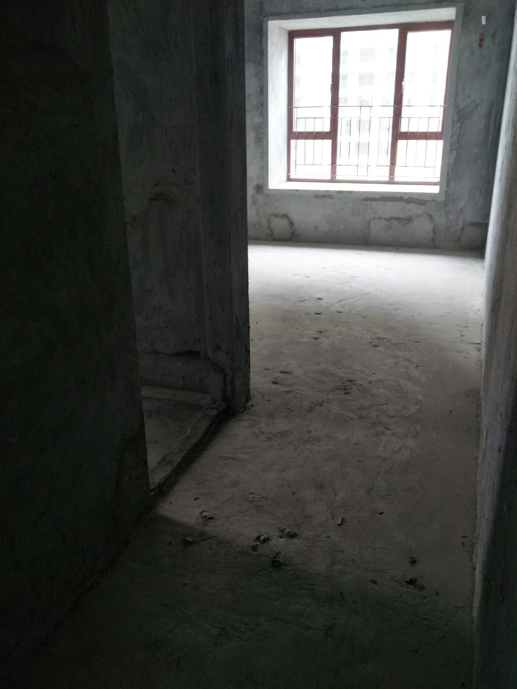 二氧化碳|买房之后没钱装修，打算直接入住毛坯房，是不是太荒唐了？