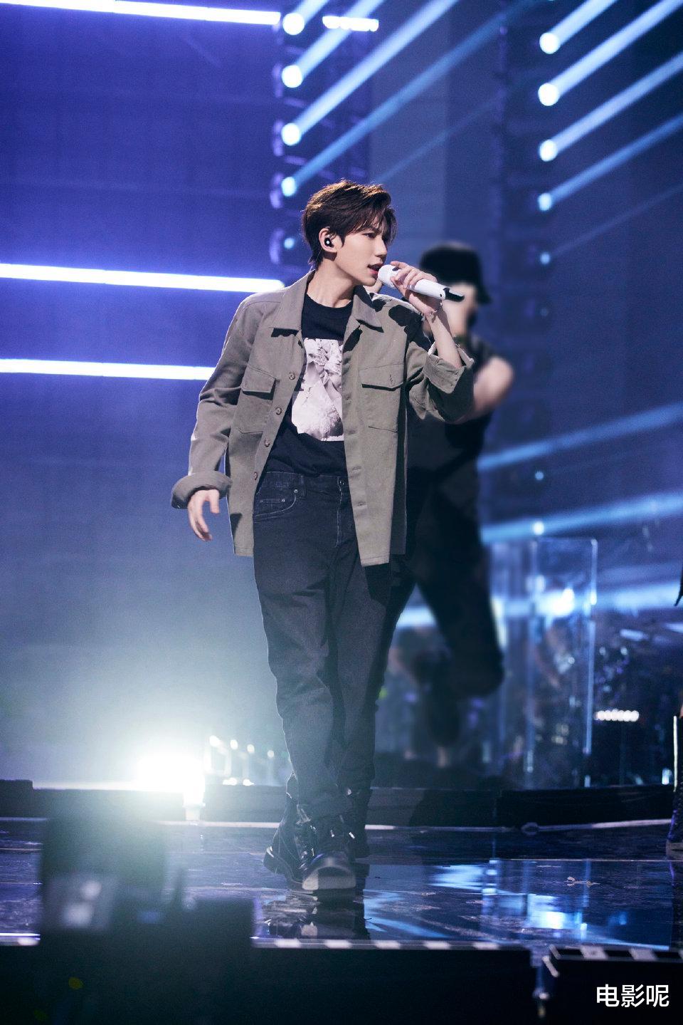 王源|遇到学员负气离场，王源的反应很绝，网友：想到他以后的状态了