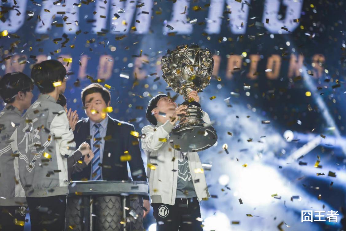 ig|他曾经守护着IG的一切，但现在却成为自由人，卑微求职！