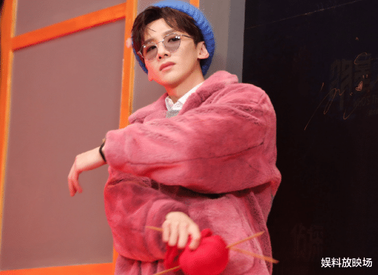 白敬亭|原来白敬亭有4个身份,演员只是其中一个,第3个大多数圈内人做不到