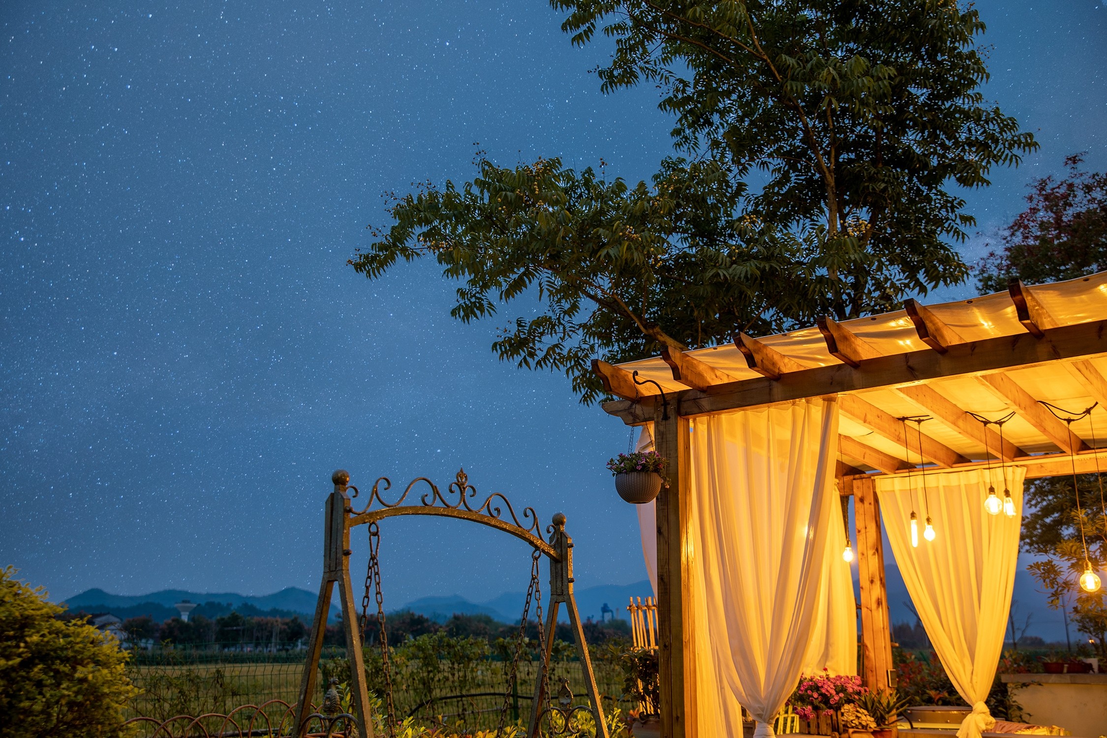 |80㎡最美乡村别墅小院，全由自己亲手布置设计，超有成就感