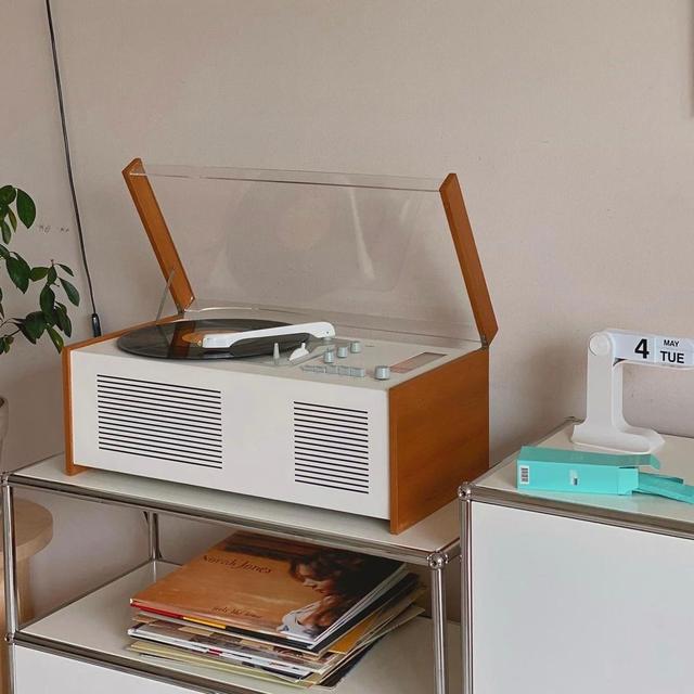 |韩国夫妇的家，就像韩剧里简单唯美，令人向往！网友：太美好了！