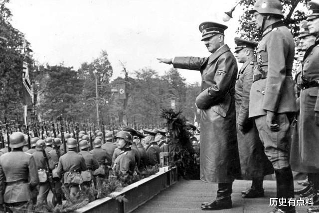 希特勒|希特勒自杀时，德国还有约200万兵力，是什么让他放弃垂死之争？