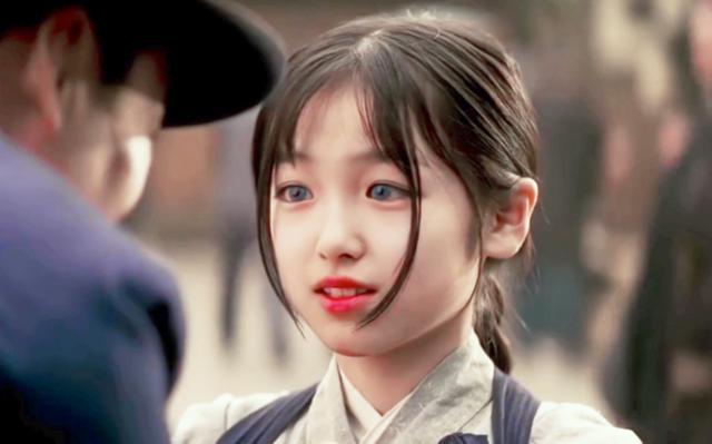 大后寿寿花|曾因长得太漂亮，被千万人表白“我等你长大”，如今的她长成啥样