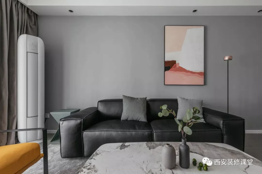 115㎡三室黑白灰，小改动成就衣帽间和干湿分离