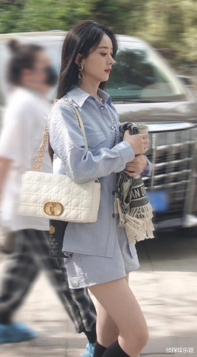 赵丽颖|赵丽颖离婚后首现身录综艺，打扮少女长腿吸睛，路透生图状态超好