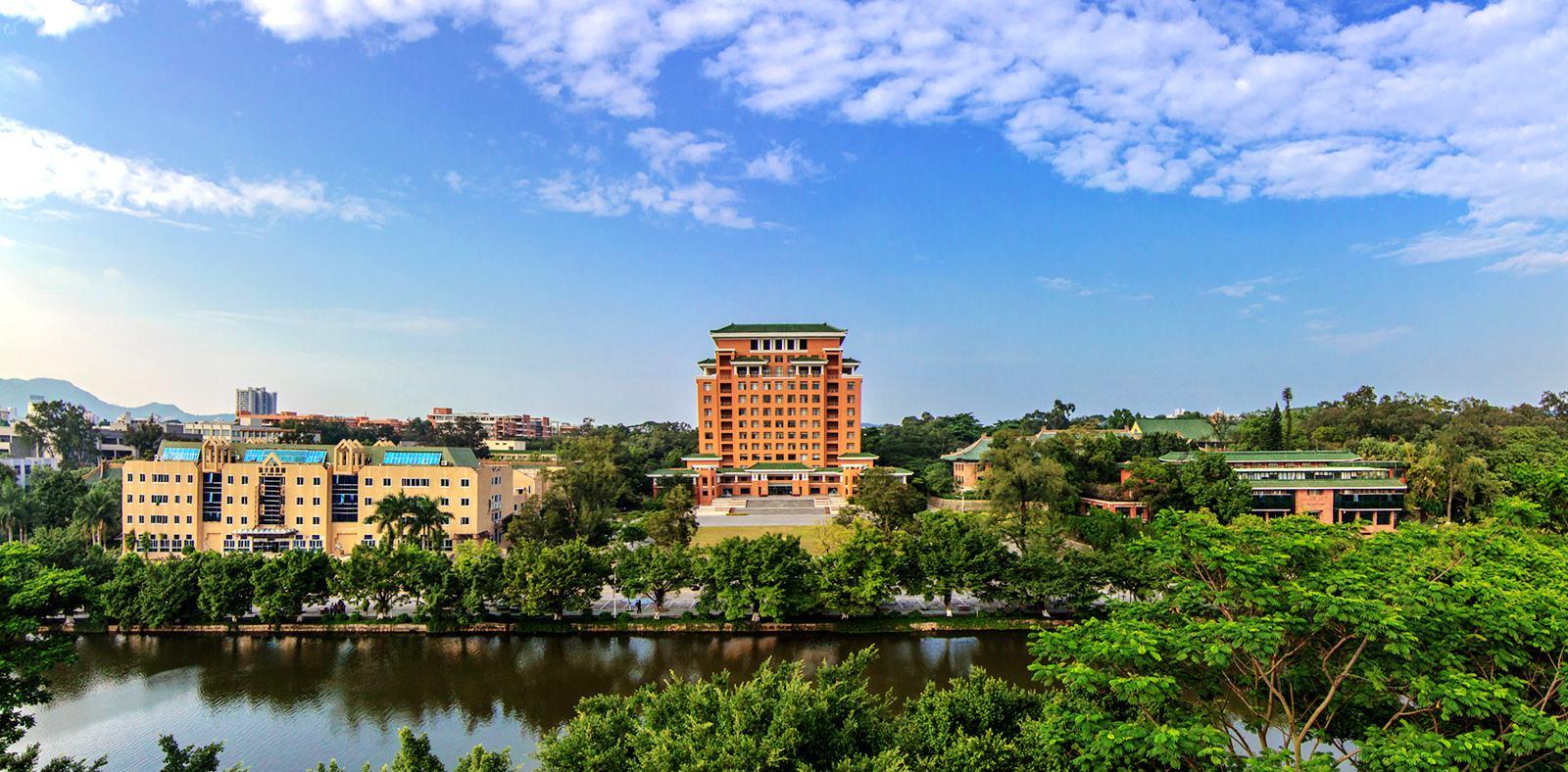 穿衣搭配|华为在211大学招聘人数排名:清华排第9,北大没进入前20名