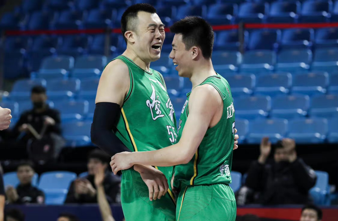 遼寧男籃|34分18籃板，遼寧4內線降維打擊，郭艾倫10助攻，楊鳴棄用一將明智