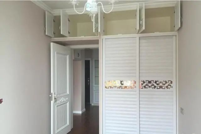 6万块把硬装装好,看着满屋子的柜子,非常漂亮喜欢