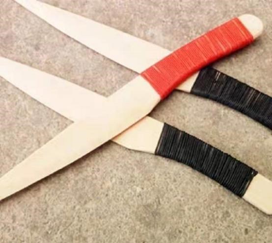 奶豆说育儿|39年前，台湾小伙画一把刀，被定为刑犯，被关836天后无罪释放