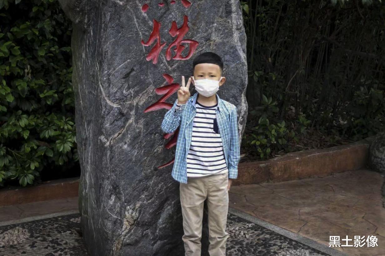 黑土影像 四川裸婚夫妻努力打拼小日子过得正美，孩子去趟医院结果悲剧了