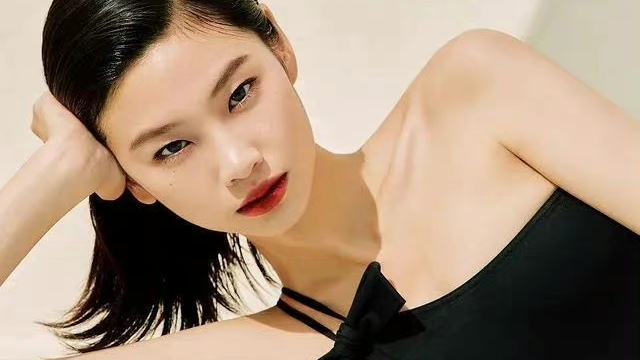 肖战|无海外出道经历的肖战拿下顶奢，国际名人点赞，被认可的东方面孔