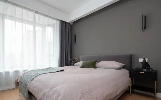 68㎡复古风二居室大黄大绿又不俗气,氛围感十足反而