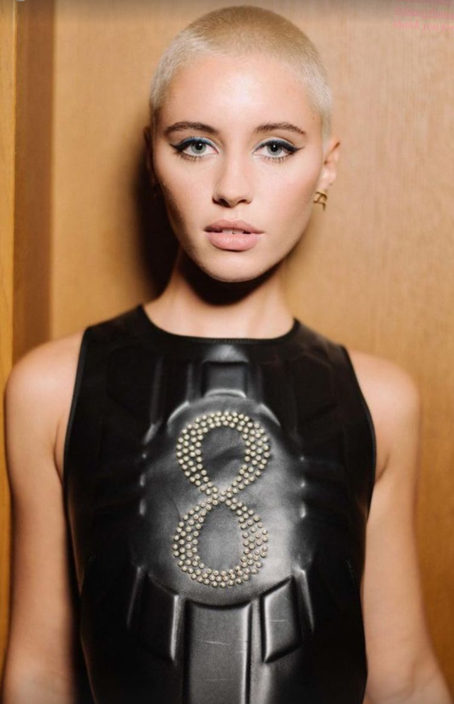 时装周|木村光希等星二代齐聚时装周，裘德洛女儿光头，乔布斯女儿受关注