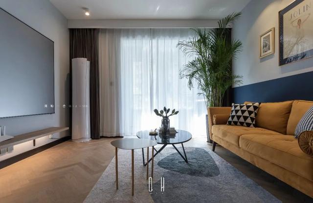 |128㎡现代轻奢,稳重配色+文艺布置,让生活充满诗意与情趣