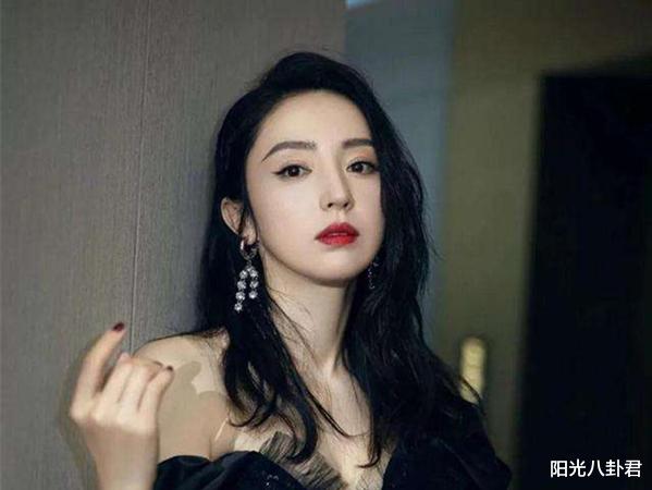 黄奕|6位“绝望主妇”现状，4位选择重生，1位死守，最后这位要把女儿送监狱