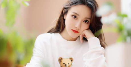 女主播|女主播直播背后出现睡衣男子，女神秒变第三者，榜一大哥欲哭无泪