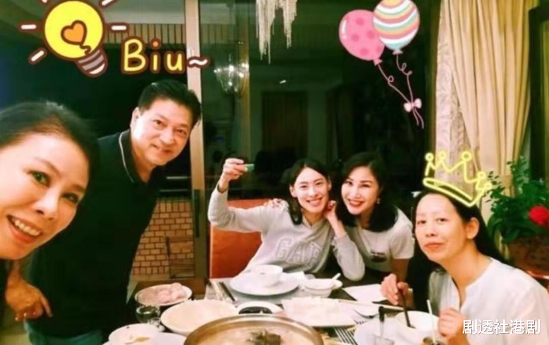 梁洛施|惬意！香港知名女星山中大宅曝光，曾为富商诞下三子获五亿分手费