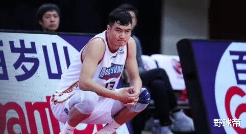 新疆男篮|史上首位哈萨克族球员！17岁还在新疆放羊，25岁竟然打上了CBA？