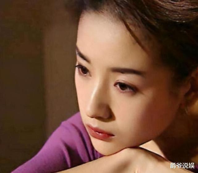 董洁|董洁,这辈子做过最错的一件事,就是嫁给潘粤明