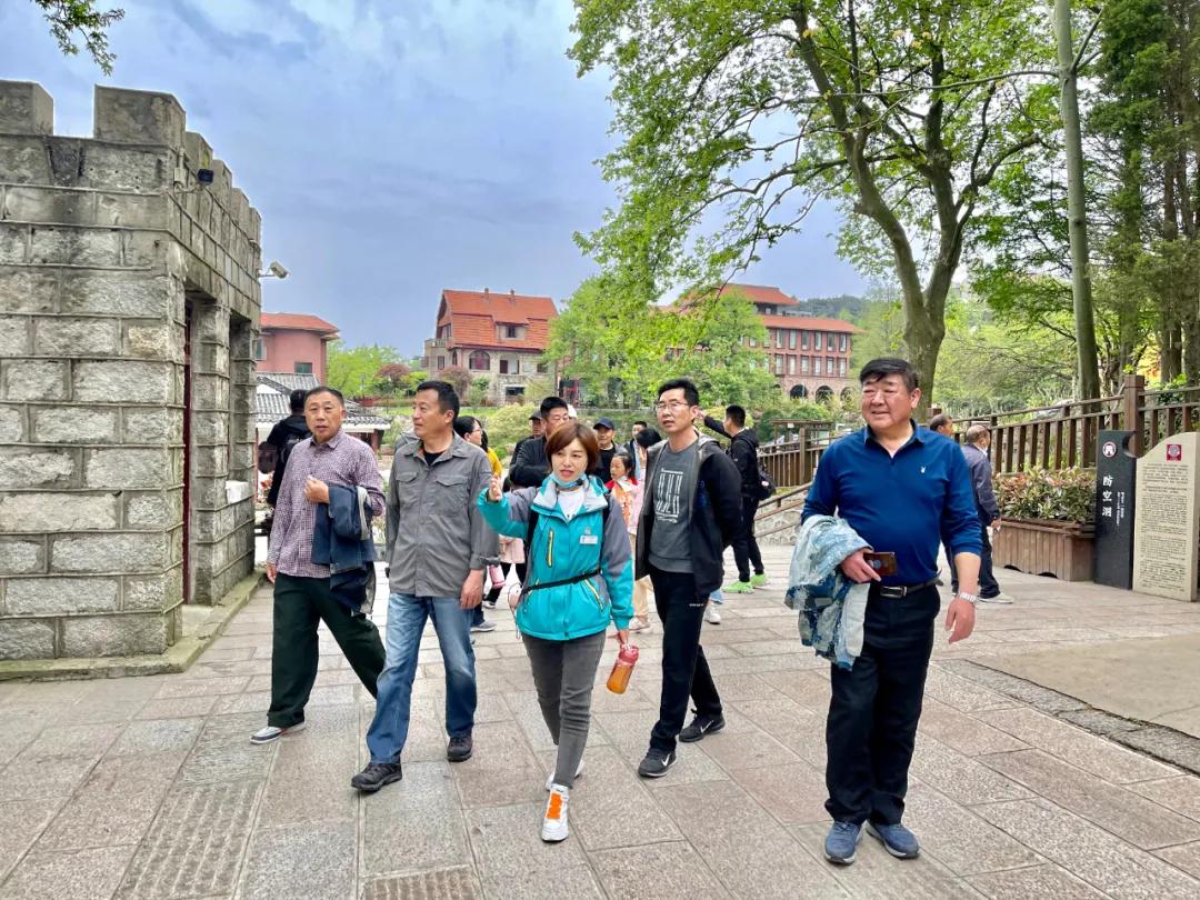 新报业传媒 立夏 鸡公山景区“五一”小长假完美收官