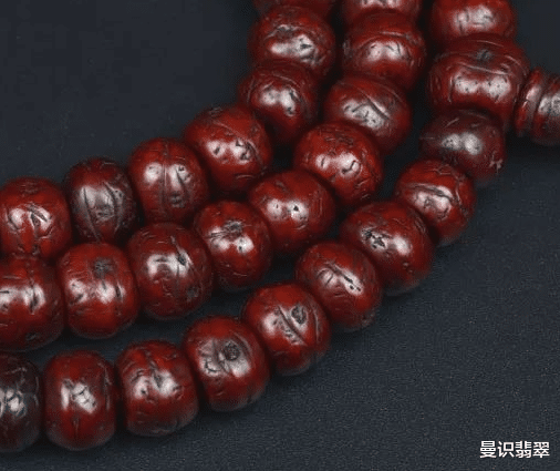 文玩|适合冬天盘的几种文玩，你了解多少？盘玩时要注意什么呢？