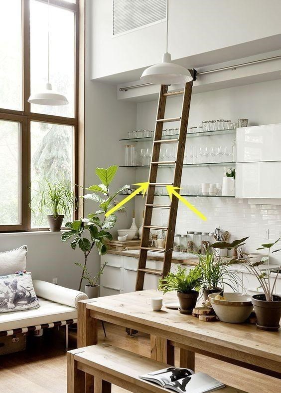 挑高客厅能行，餐厅我也试试，上下分层设计，空间开阔收纳也翻倍