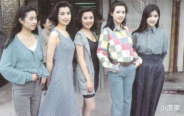 蓝洁瑛|您见过这样的蓝洁瑛吗？同刘嘉玲穿泳装跳舞，图22与刘德华拉勾