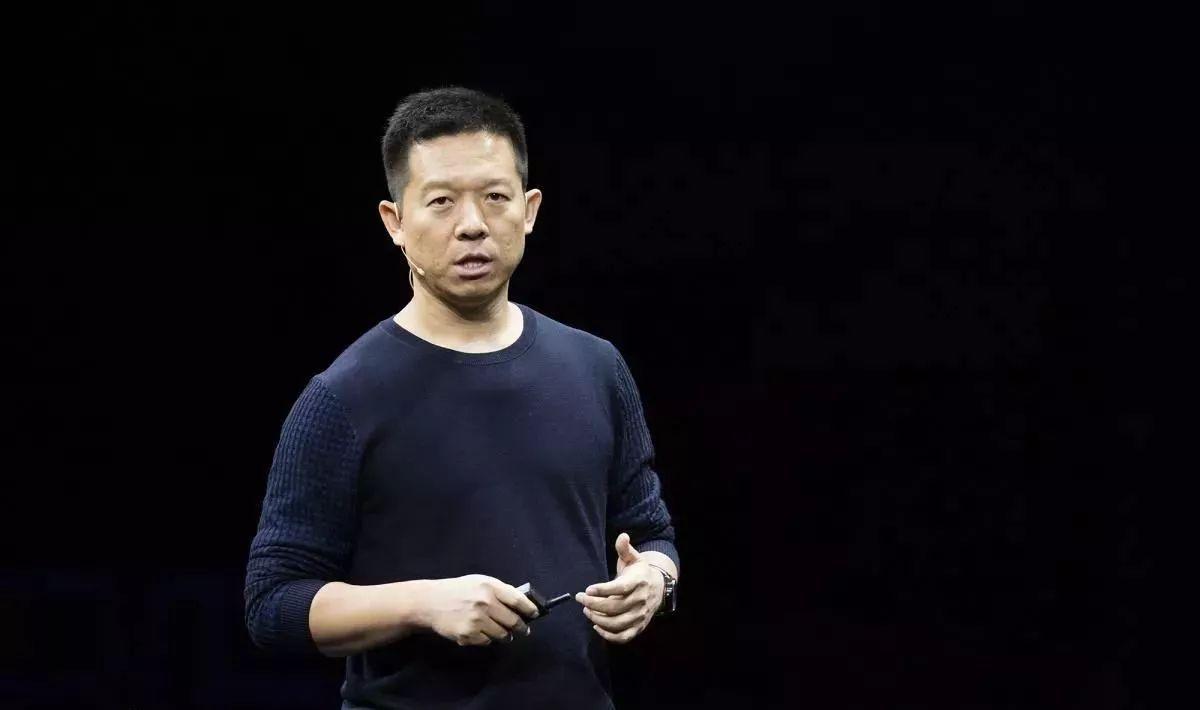 贾跃亭 “老赖”贾跃亭,如今却变成“香饽饽”,深受国资青睐