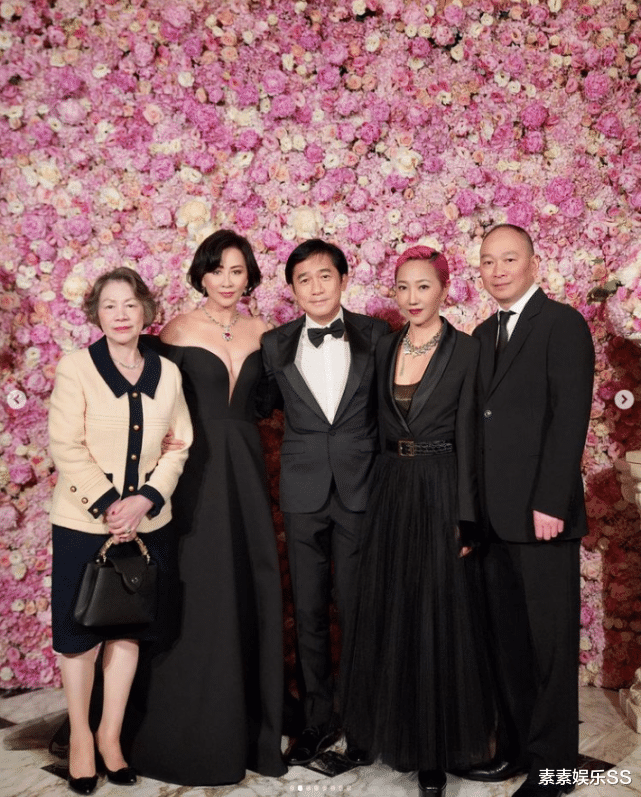 |刘嘉玲的弟媳穿衣越来越时尚，这几年的风格变化很明显