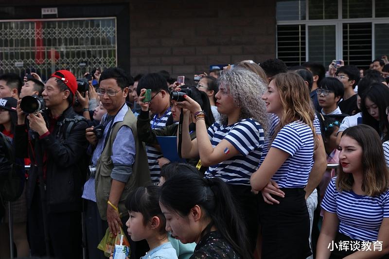 留学生|洋学历终究被认真对待,留学生们看清楚现实,时代变了