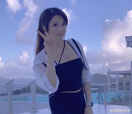 杨丽菁 52岁武打女星在医院被殴打，民众全程围观却无人出面相助