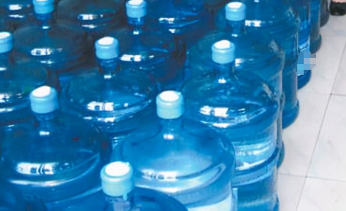 甲状腺|多家医院联合呼吁:停止饮用“1水”,比海带还伤甲状腺,趁早远离