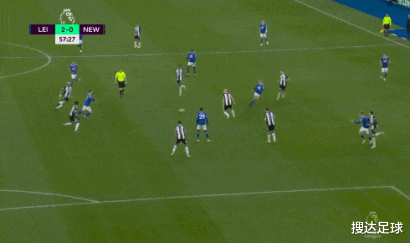 英超|2-4變4-0！前英超冠軍吊打新土豪+完成復(fù)仇，非洲鋒霸空翻慶祝