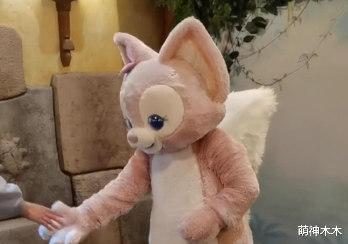 贝儿|玲娜贝儿光速翻车!因对男女游客态度差别大,被网友怒斥太下头了