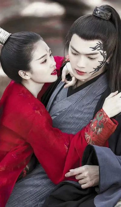 白梦妍|模特到华鼎奖最佳女演员,白鹿仅用5年,他背后的这个男人是关键