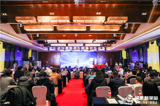 Python|新式餐饮受青睐 “把愚酸菜鱼”获1亿元A轮融资