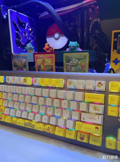 机箱|攒机的快乐你不懂！某玩家设计了一台深度定制的宝可梦电脑