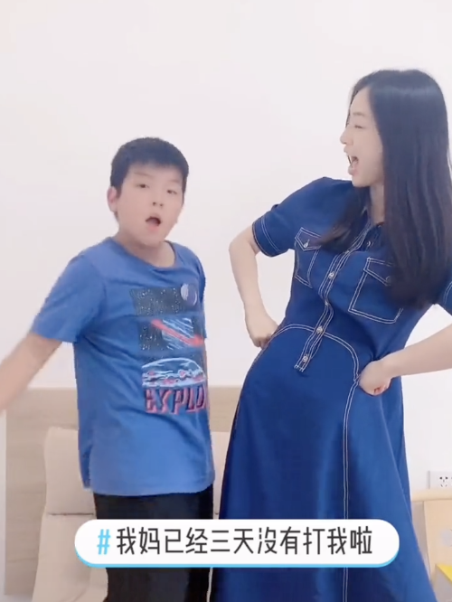 黄圣依|黄圣依久违晒长子，安迪脸蛋圆润身材“发福”，网友以为开了特效