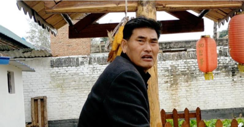 朱之文|大衣哥家门口现状，每天都有大批主播挤着进去，朱家人都不愿露面