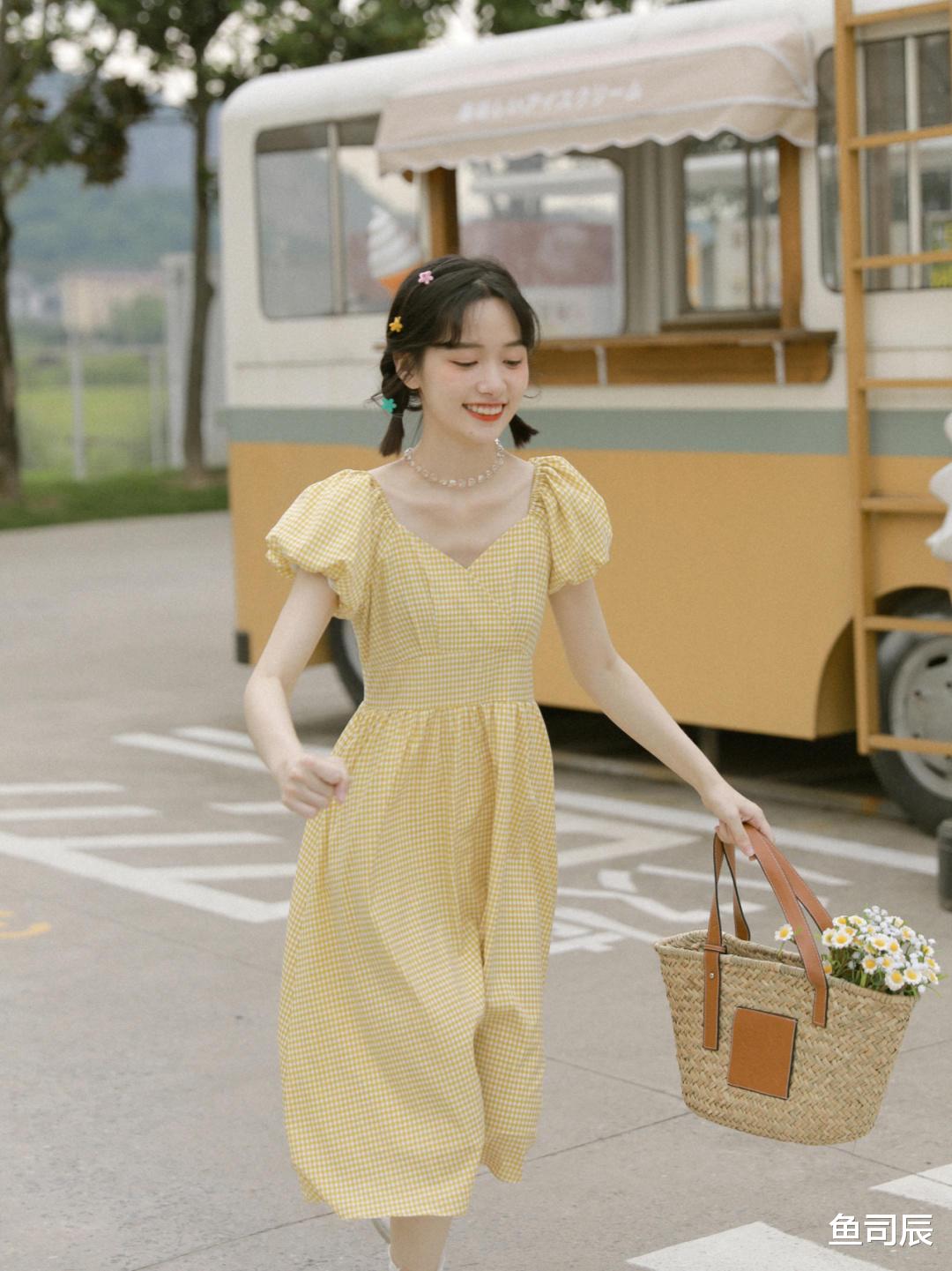 鱼司辰|夏天，穿这些仙女裙就够了，不能错过的法式浪漫 ，高级时髦