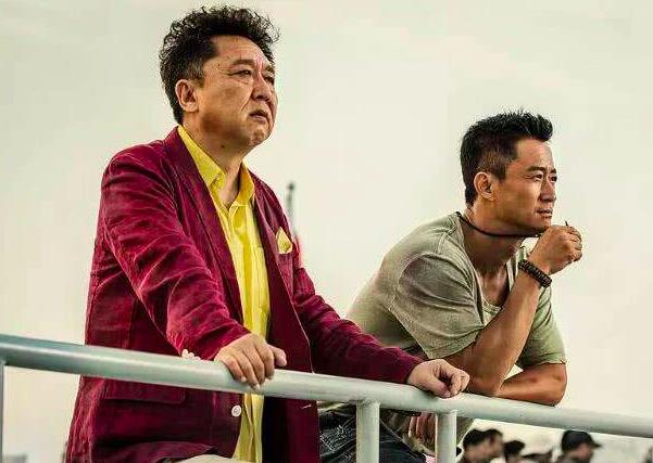 白雪在燃烧 卖房拍电影,女主角罢演,欲分期给片酬,硬汉吴京也有无奈的时候