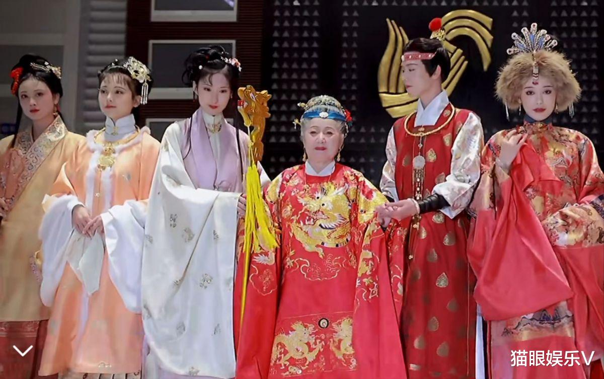 林黛玉|山东卫视《红楼梦》火上热搜！网红再扮林黛玉，眉眼像极陈晓旭