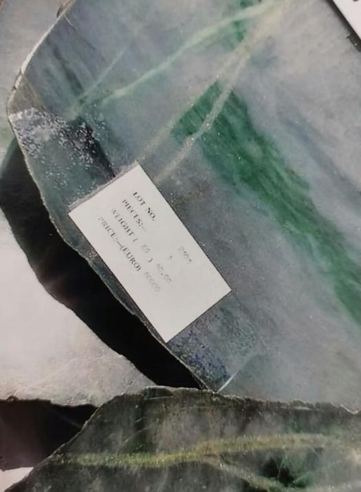 翡翠|翡翠原石的裂!行内行外最头疼的一点,如何大概率地避免呢?