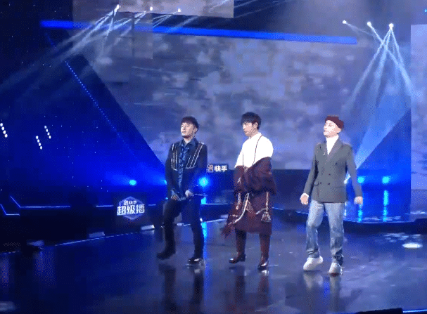 春晚|丁真春晚首秀假唱，调音新歌霸榜，素人命也挡不住帝王运