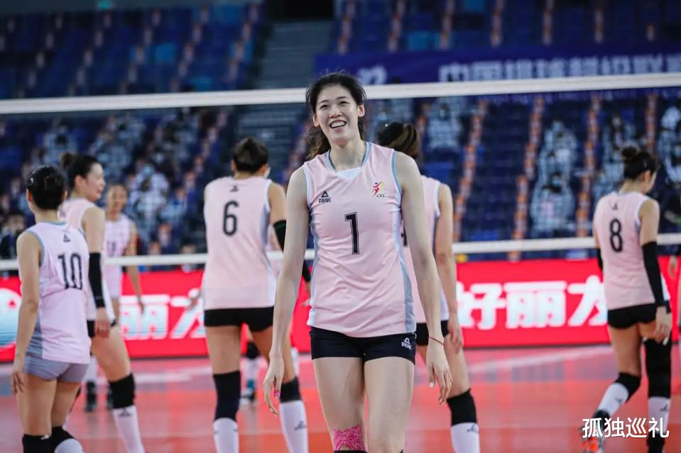 李盈莹|李盈莹联赛五项技术进入前十，新周期或接替朱婷成中国女排核心人